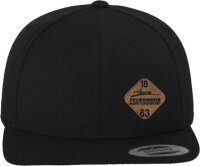 Snapback-Cap schwarz Skyline/1863 Holz seitlich klein